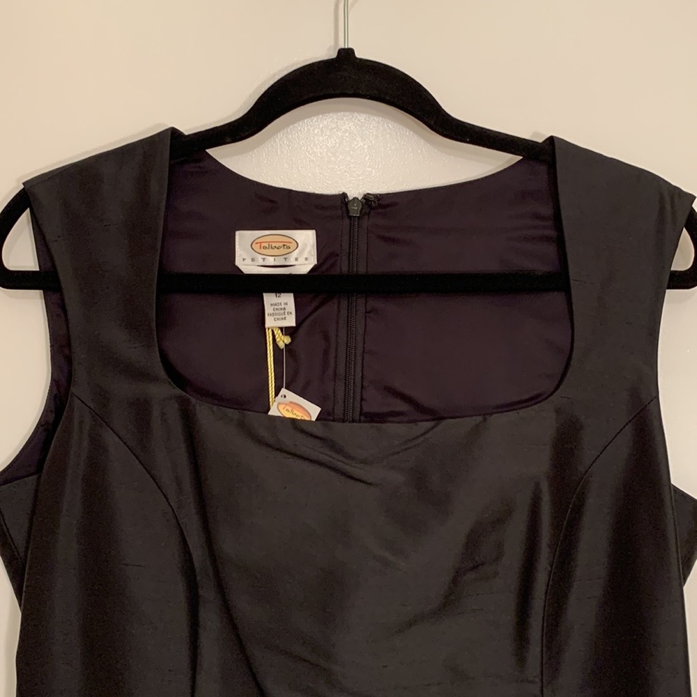 NWT 100% silk dress from Talbots. 🌟 BEST IN SHOW 🌟 - Picture 3 of 8